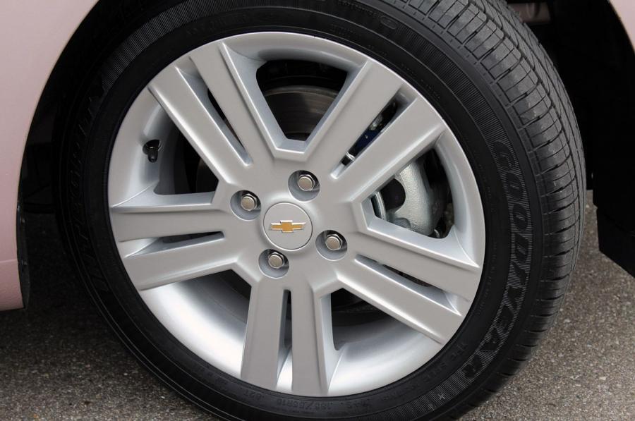  Chevrolet Spark 2013 года  (фото 42 из 204)
